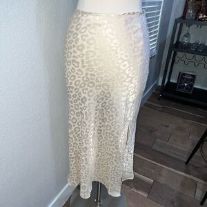 Elegant Cream Leopard Print Skirt